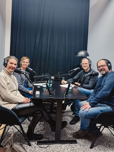 Die Gesprächspartner im Pod-Podcast-Studio