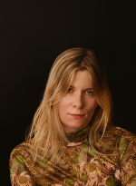 Porträtbild der Autorin Maria Hofer
