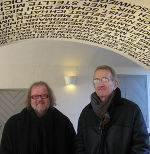 Kurt Flecker und Jochen Gerz bei der Eröffnung der Installation beim Grazer Burgtor 