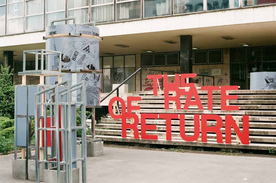 The Rate Of Return, Installation im öffentlichen Raum, Urban Festival Zagreb 2008, in Zusammenarbeit mit Michael Hieslmair