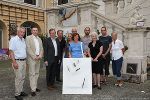 Landesrat Christian Buchmann mit den Preisträgern und der Jury sowie Bürgermeister Dietmar Tschiggerl, Thomas Pseiner und Hortus Niger-Leiterin Linda Achleitner © Land Steiermark Landesrat Christian Buchmann mit den Preisträgern und der Jury sowie Bürgermeister Dietmar Tschiggerl, Thomas Pseiner und Hortus Niger-Leiterin Linda Achleitner