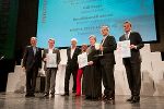 PreisträgerInnen Kategorie "Großunternehmen" | Georg Knill (Knill Gruppe), Michael Braunsteiner, Barbara Eisner-Braunsteiner, Bruno Hubl (Benediktinerstift Admont), Klaus Scheitegel (Grazer Wechselseitige Versicherung AG) u. Hansjörg Tutner (Magna Steyr AG & Co KG) mit LR Christian Buchmann © Heimo Binder PreisträgerInnen Kategorie "Großunternehmen" | Georg Knill (Knill Gruppe), Michael Braunsteiner, Barbara Eisner-Braunsteiner, Bruno Hubl (Benediktinerstift Admont), Klaus Scheitegel (Grazer Wechselseitige Versicherung AG) u. Hansjörg Tutner (Magna Steyr AG & Co KG) mit LR Christian Buchmann © Heimo Binder