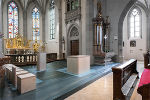 Neugestaltung des Altarraums / Seitenkapelle der Pfarrkirche von Schörfling am Attersee (OÖ), 2016 © Martin Bilinovac Neugestaltung des Altarraums / Seitenkapelle der Pfarrkirche von Schörfling am Attersee (OÖ), 2016