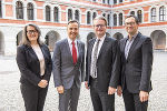 v.l.n.r.: Gertraud Strempfl-Ledl (Vorsitzende der Grazer Altstadtsachverständigenkommission), Bürgermeister Siegfried Nagl, Kulturlandesrat Christopher Drexler, Bernhard Inninger (Grazer Stadtplanungsvorstand) © Stadt Graz/Fischer v.l.n.r.: Gertraud Strempfl-Ledl (Vorsitzende der Grazer Altstadtsachverständigenkommission), Bürgermeister Siegfried Nagl, Kulturlandesrat Christopher Drexler, Bernhard Inninger (Grazer Stadtplanungsvorstand)