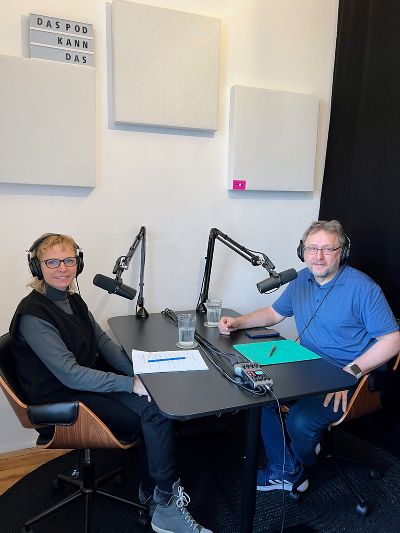 Anton Wilflinger im Podcast-Studio "DAS POD"