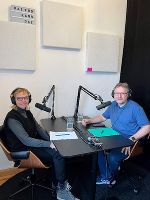 Anton Wilflinger im Podcast-Studio "DAS POD" © DAS POD/Schwarz