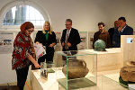 LH Christopher Drexler bei der Ausstellung zum Projekt "Wer bist du: Steiermark?" im Volkskundemuseum. © Universalmuseum Joanneum/J.J. Kucek; bei Quellenangabe honorarfrei LH Christopher Drexler bei der Ausstellung zum Projekt "Wer bist du: Steiermark?" im Volkskundemuseum.