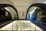 Museum Pfeilburg, Innenansicht des Ausstellungsraums © KHS- KleinhistorischeStädte_Stadtmarketing Fürstenfeld@Wolfgang Spekner Museum Pfeilburg, Innenansicht des Ausstellungsraums