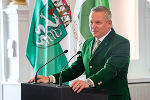Landeshauptmann Mario Kunasek bedankte sich bei den Blasmusikerinnen und Blasmusikern der Steiermark für die Freude, die sie den Menschen bereiten. © Land Steiermark/Robert Binder; Verwendung bei Quellenangabe honorarfrei Landeshauptmann Mario Kunasek bedankte sich bei den Blasmusikerinnen und Blasmusikern der Steiermark für die Freude, die sie den Menschen bereiten.